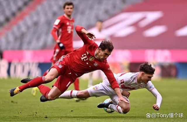 拜仁慕尼黑主场轻取奥格斯堡欧冠之路再添一胜的简单介绍