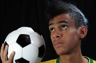 云开体育官方网站-足球巨星梅西领衔阿根廷国家队夺得美洲杯冠军！